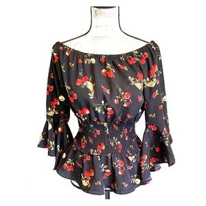 ON SALE‼️ Timing Peplum Floral  Blouse
